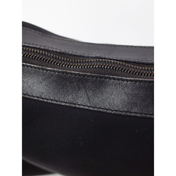 Gucci Shoulder Bag - Picture 9 of 9